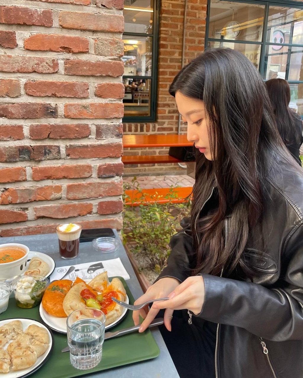 Moon Ga Young với vóc dáng hoàn hảo