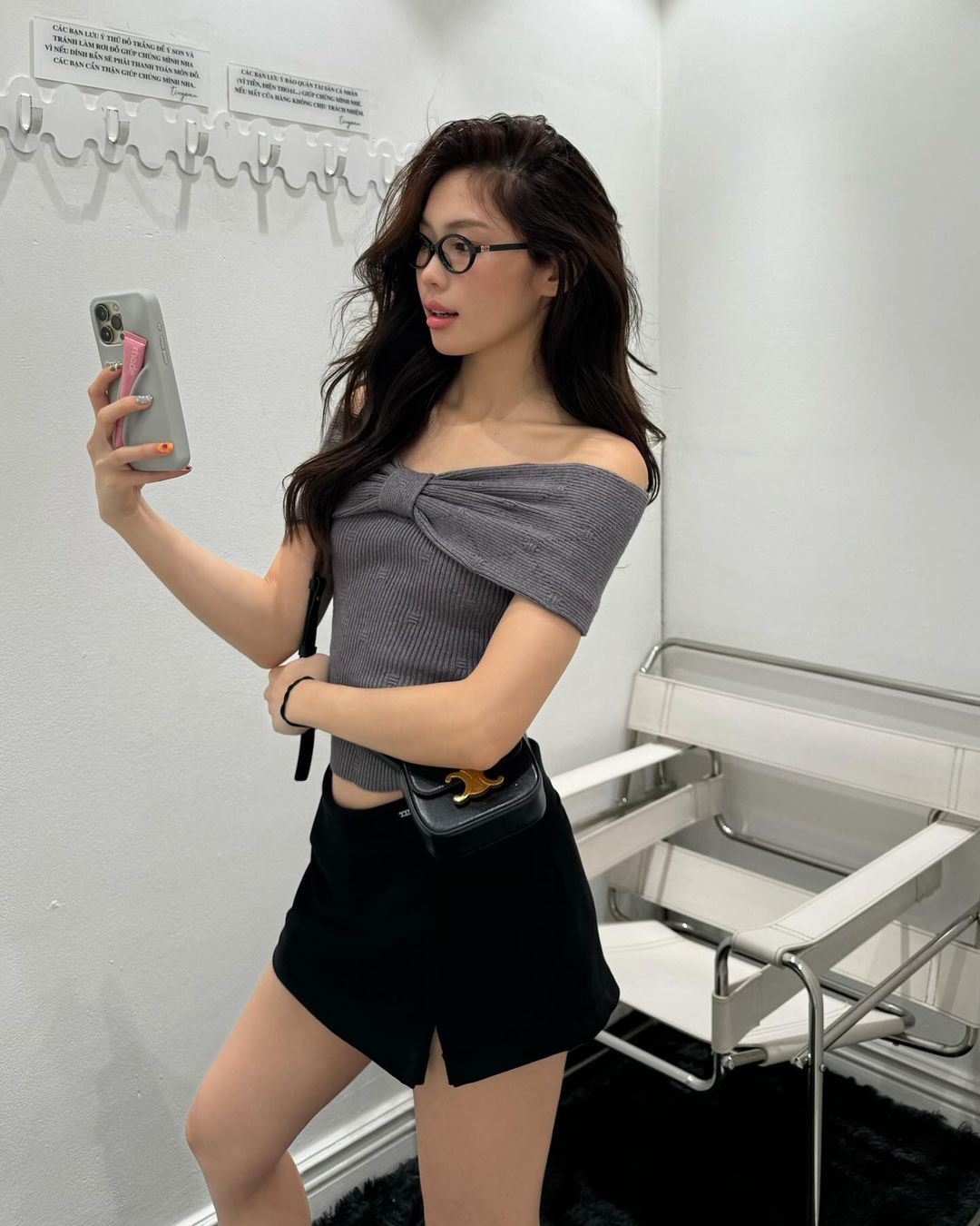 Túi đeo chéo dáng hộp thanh lịch