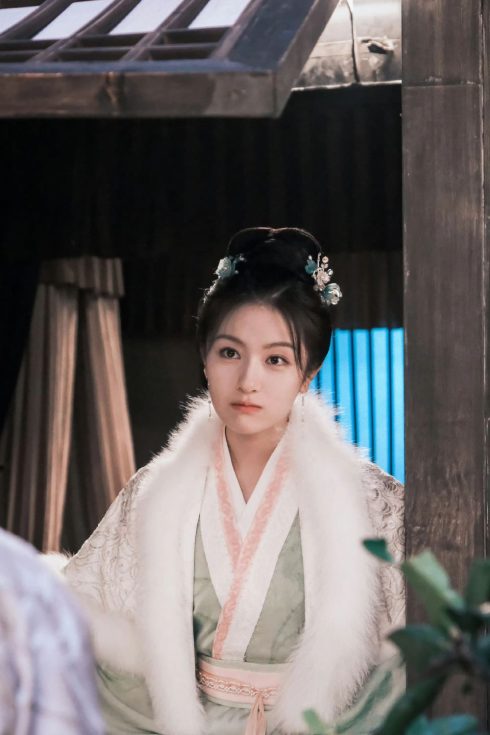 Lý Lan Địch tỏa sáng với lối tạo hình nhẹ nhàng ở phim Lưu Thủy Điều Điều.