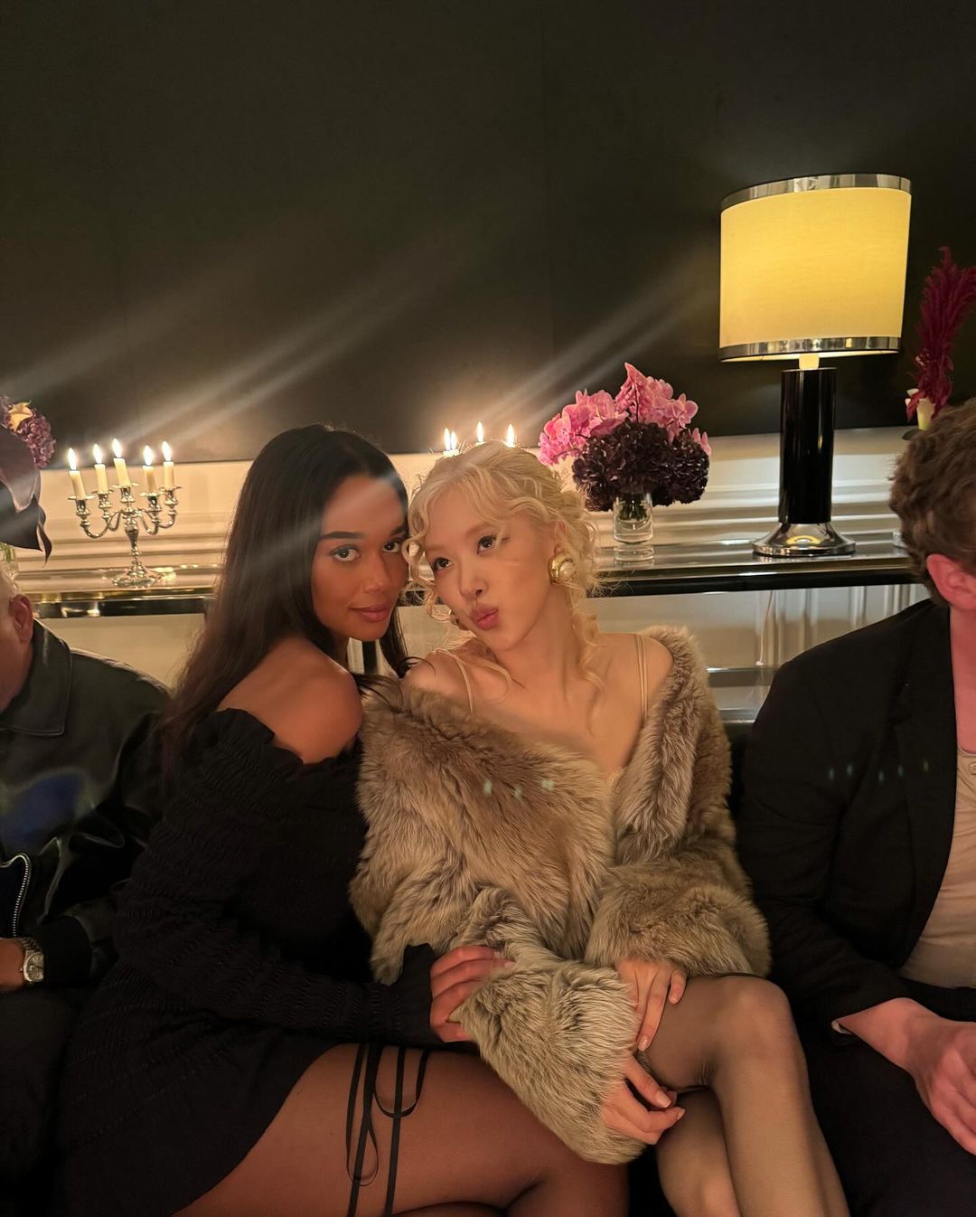Rosé với phong cách thời trang Saint Laurent