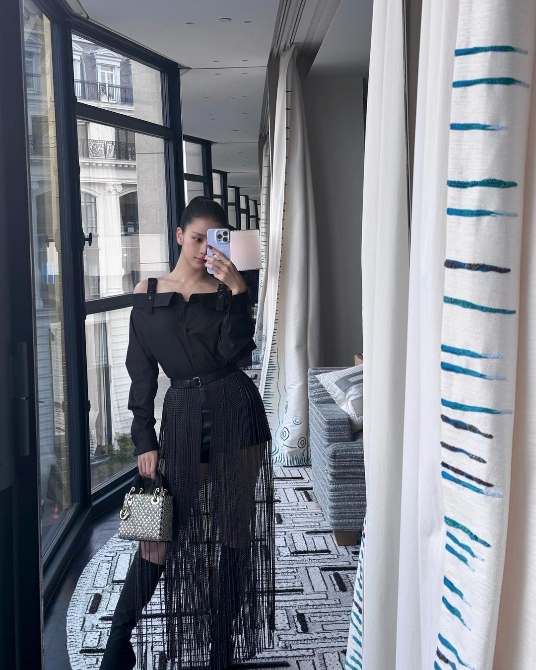 Jisoo tại Paris Fashion Week