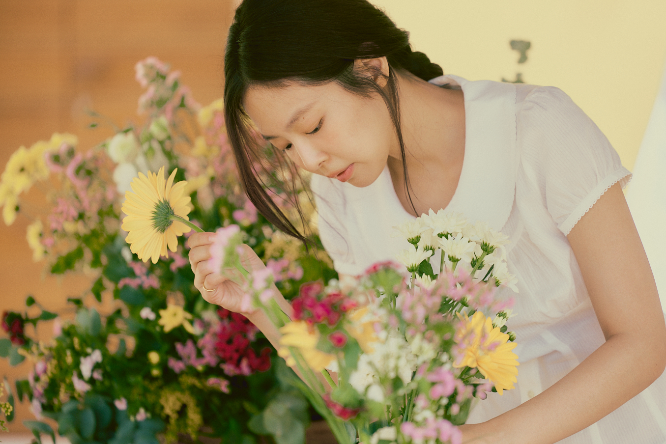 Jennie BLACKPINK phối đồ phong cách giản dị
