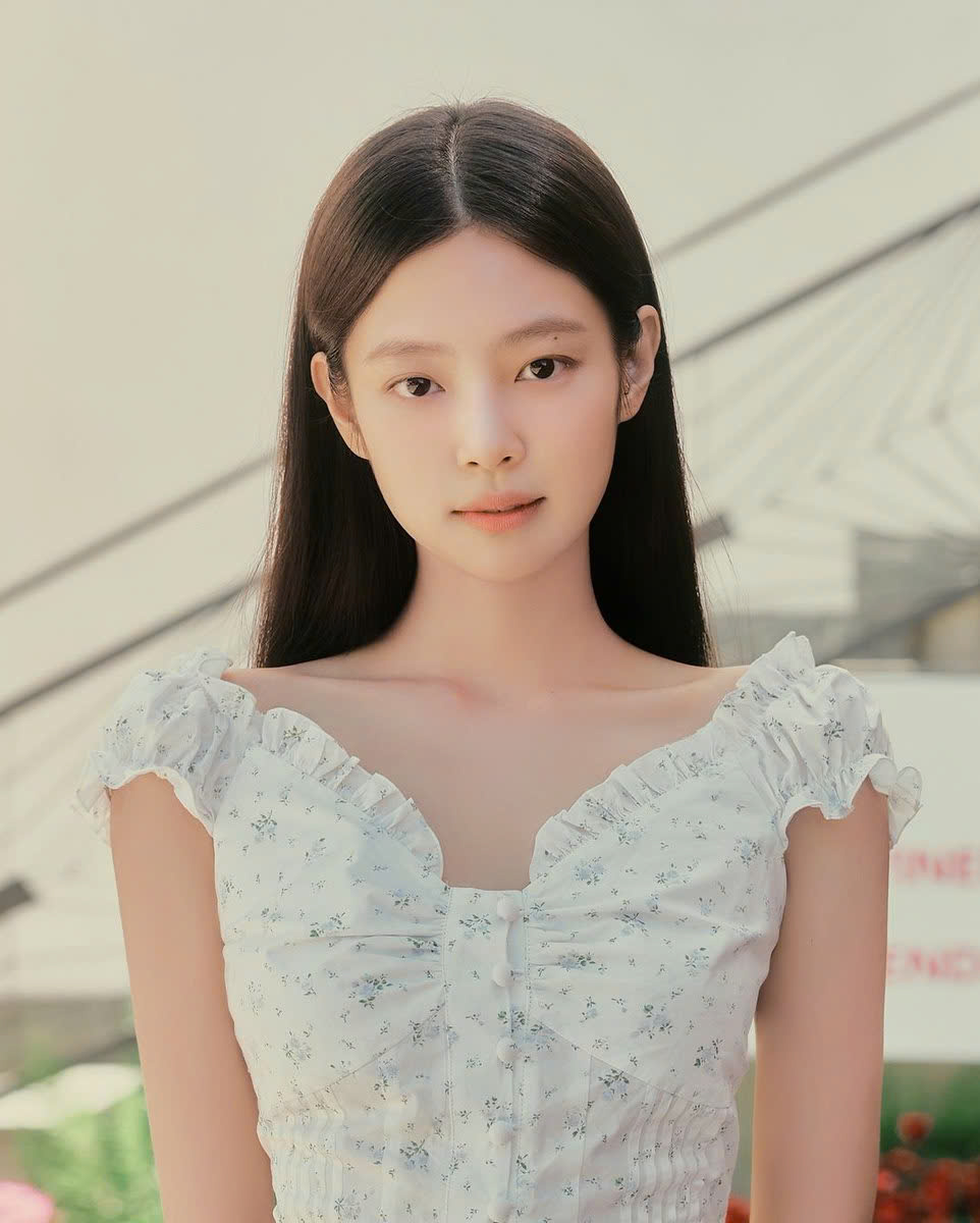 Jennie BLACKPINK phong cách thời trang Ý