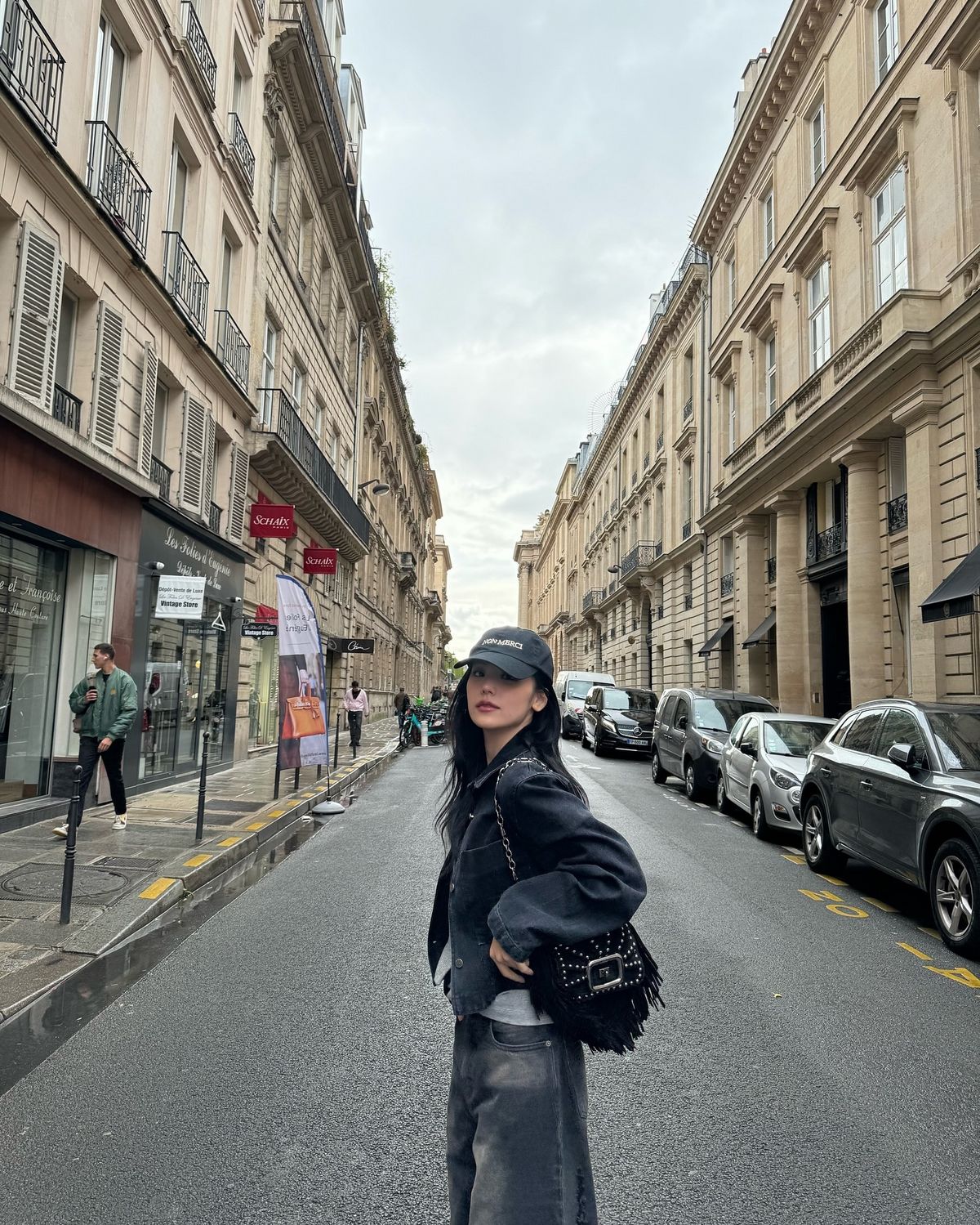 Yeji tại Paris